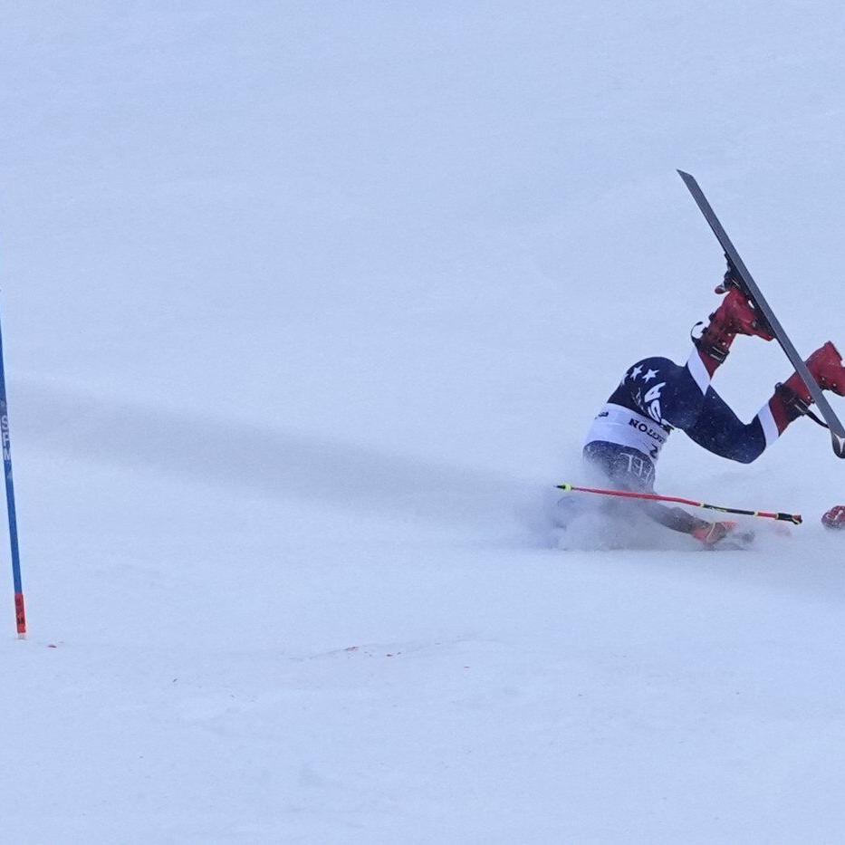 Mikaela Shiffrin suffers abdominal puncture wound but no bone or ligament damage in Killington crash